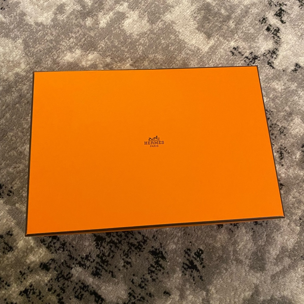 Hermes Box, size 13 x 8